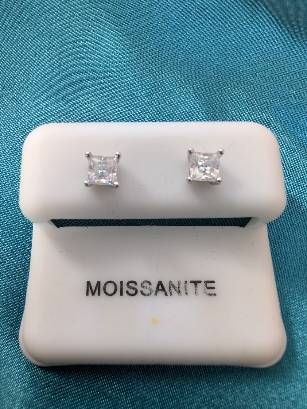 Moissanite Princess Cut D925 Stud Earrings in Silver